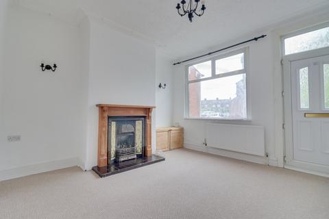 4 bedroom terraced house for sale, Featherbank Grove, Horsforth, Leeds, West Yorkshire, LS18