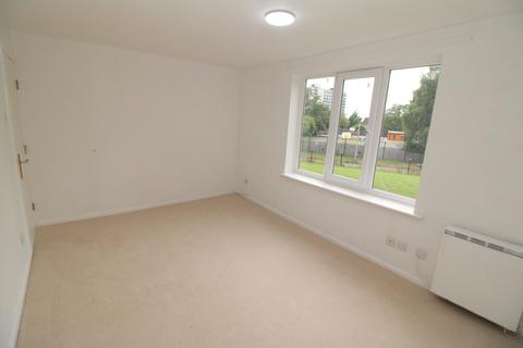 3 bedroom apartment for sale, Brotherton Drive, Trinity Gardens, Salford, Lancashire, M3