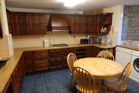 1 bedroom house to rent, Bingley Road, Shipley, West Yorkshire, UK, BD18