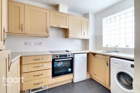 2 bedroom apartment for sale, Reid Close, Hayes