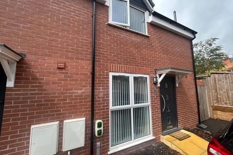 1 bedroom end of terrace house to rent, McIntyre Road, Worcester, Worcestershire, WR2