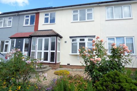 3 bedroom terraced house for sale, Limerick Gardens, Upminster RM14