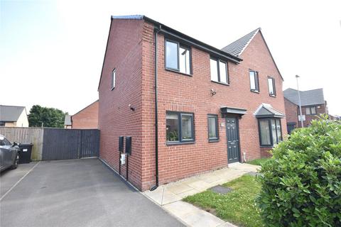 3 bedroom semi-detached house for sale, Magnolia Road, Seacroft