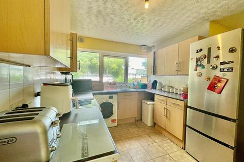3 bedroom terraced house for sale, Kingsfold, Bradville, Milton Keynes, MK13