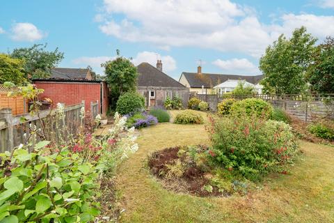 2 bedroom detached bungalow for sale, Brashfield Road, Bicester OX26