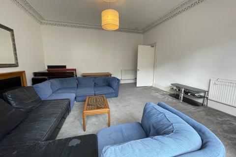 4 bedroom flat to rent, Bernard Terrace, Edinburgh, EH8