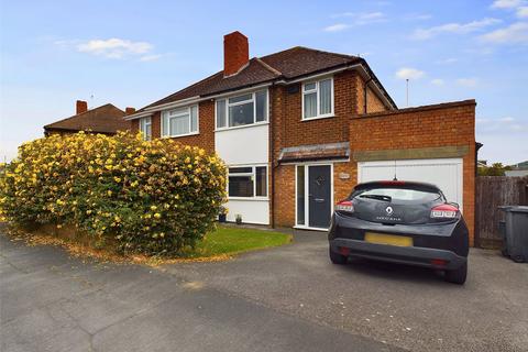 107 Dinglewell, Hucclecote, Gloucester, GL3 3HT
