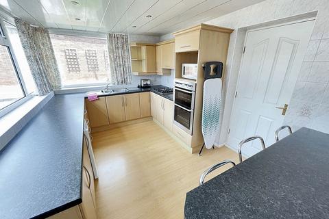 2 bedroom bungalow for sale, Glamis Court, Ridgeway, South Shields, Tyne and Wear, NE34 8AN