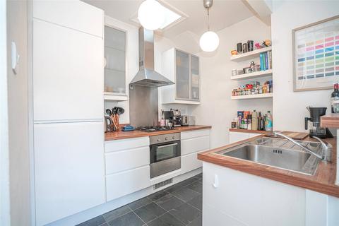 2 bedroom apartment for sale, Muswell Hill Road, London, N10