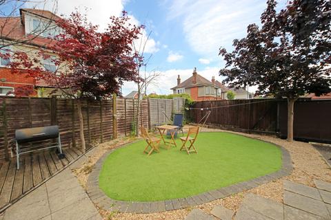 22 Beechey Road, Bournemouth, BH8 8LL