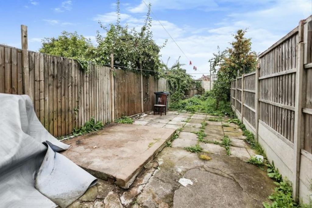 434 alum rock road rear garden 2