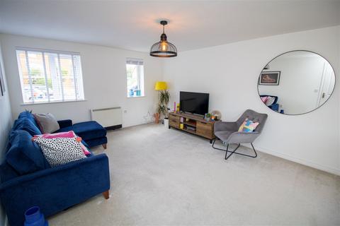 2 bedroom flat for sale, Yardley Wood Road, Birmingham B14