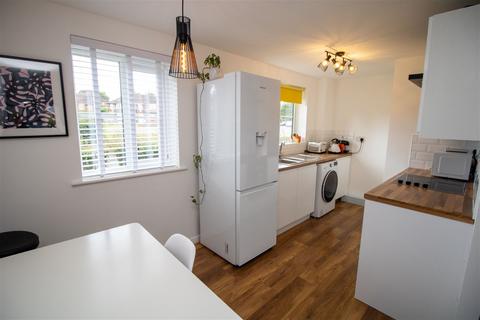 2 bedroom flat for sale, Yardley Wood Road, Birmingham B14