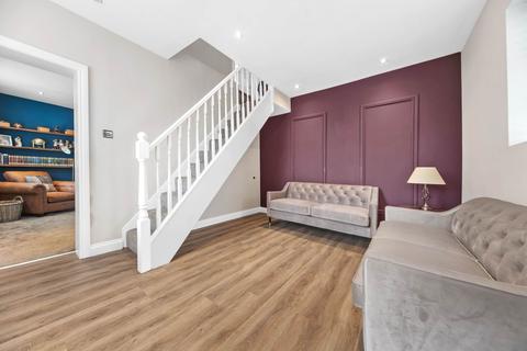 17 Syke Road, Tingley, Wakefield, WF3 1DA