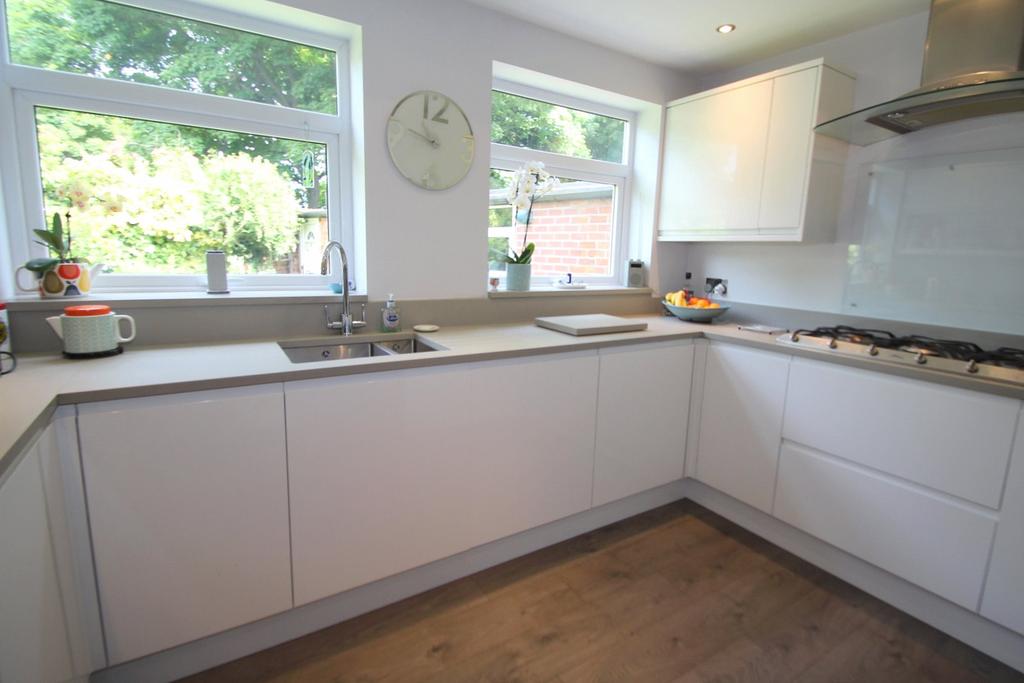 Kitchen (2)