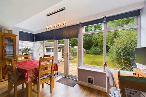 179 Bodiam Avenue, Tuffley, Gloucester, GL4 0TN