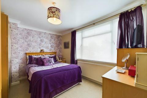 179 Bodiam Avenue, Tuffley, Gloucester, GL4 0TN