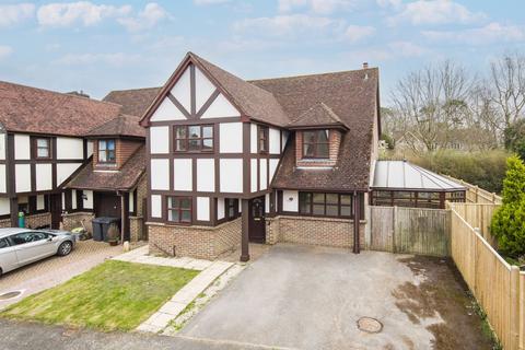 4 bedroom detached house for sale, Court Meadow Close, Crowborough TN6