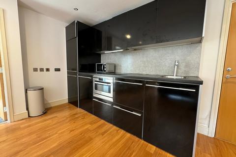 2 bedroom flat to rent, Hanley House, Hanley Street, Nottingham, NG1