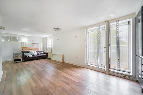 2 bedroom apartment for sale, Brookmill Road, London