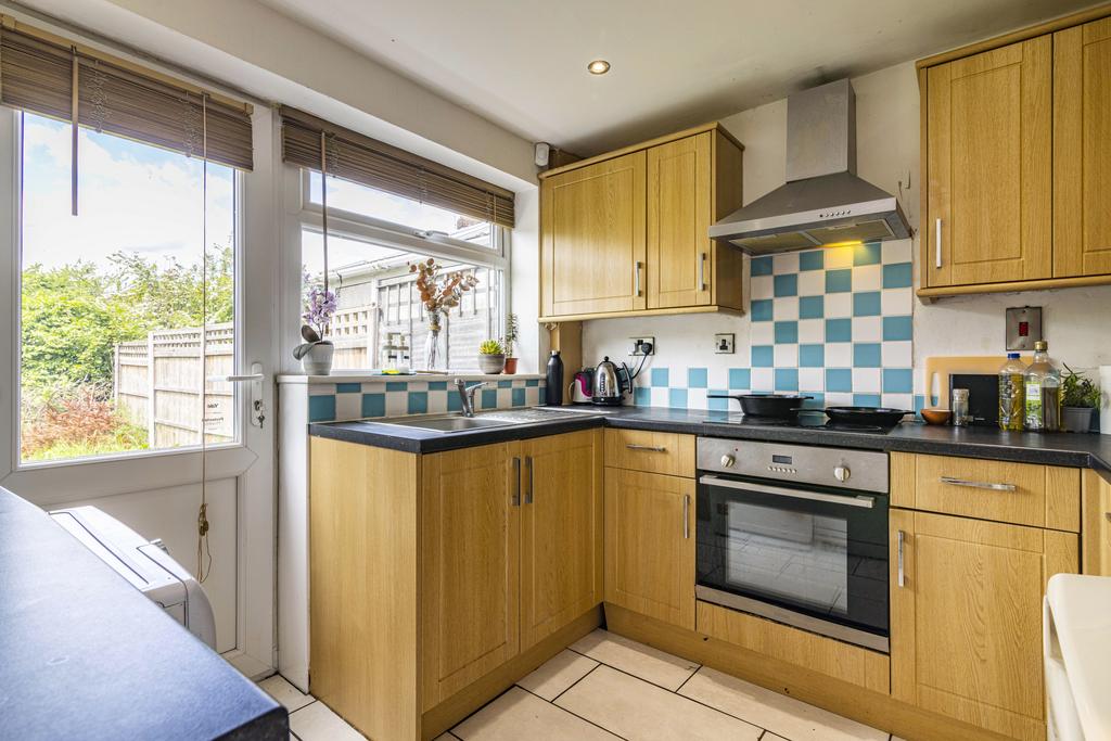 Kitchen (2)