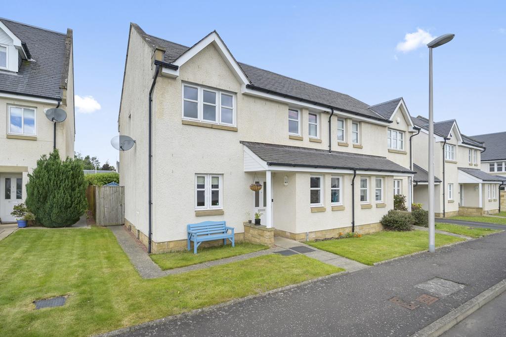 56 Saint Davids Gardens, DALKEITH... 4 bed semidetached house for sale