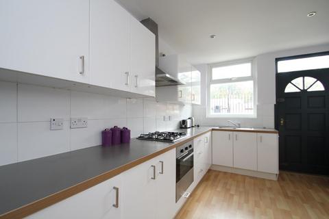 3 bedroom house to rent, Methley Drive, Leeds, West Yorkshire, UK, LS7