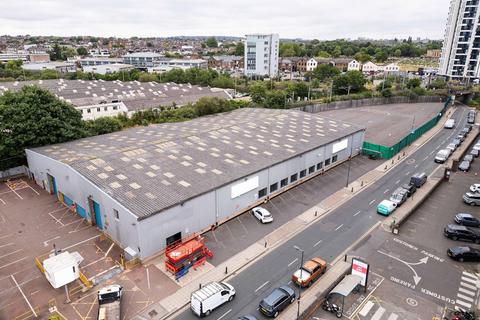 Industrial unit to rent, London NW10