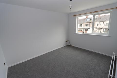 2 bedroom flat for sale, Windsor Gardens, Whitley Bay, Tyne & Wear, NE26 3BG