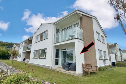 2 bedroom ground floor flat for sale - Mawgan Porth, PL28
