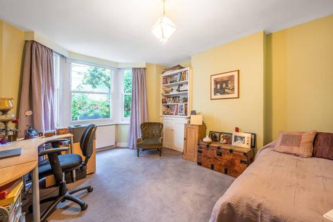 3 bedroom house to rent, Celia Road, Islington, London, N19