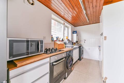 2 bedroom flat for sale, Pampisford Road, Purley, CR8