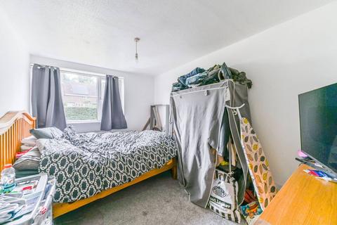 2 bedroom flat for sale, Pampisford Road, Purley, CR8