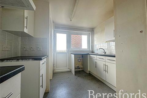 2 bedroom apartment for sale, Victor Court, Hornchurch, RM12
