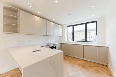 4 bedroom detached house to rent, DARLEY ROAD, Wandsworth Common, London, SW11