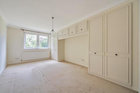21 Shannon Way, Beckenham, BR3 1WG