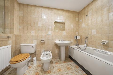 21 Shannon Way, Beckenham, BR3 1WG