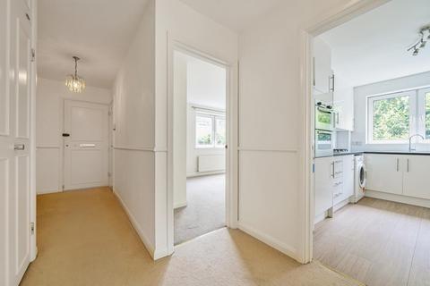 21 Shannon Way, Beckenham, BR3 1WG