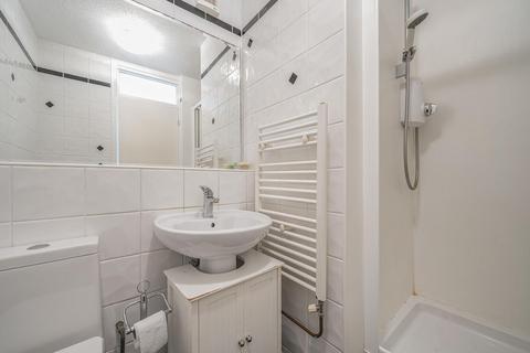 21 Shannon Way, Beckenham, BR3 1WG