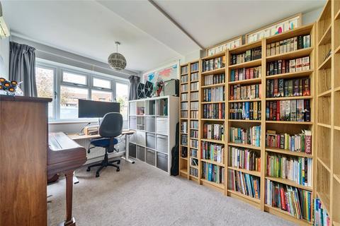 2 Aspreys, Olney, MK46 5LW