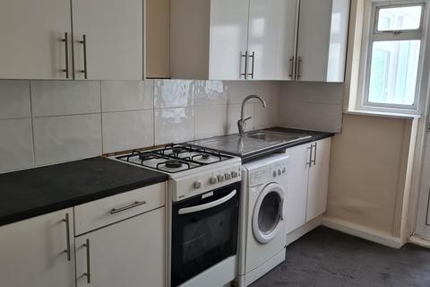 1 bedroom maisonette for sale, Braemar Avenue, London NW10