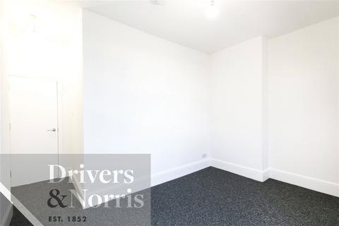 4 bedroom apartment to rent, Hilldrop Road, Holloway, London, N7