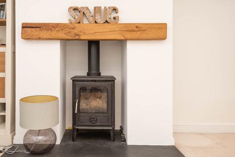 151 Cross Hill, Ecclesfield, Sheffield, S35 9WS