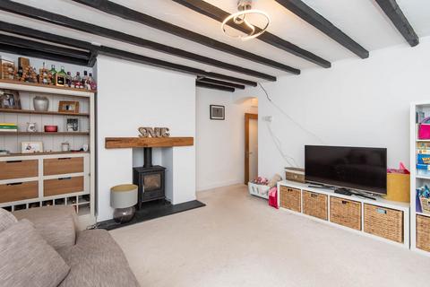 151 Cross Hill, Ecclesfield, Sheffield, S35 9WS