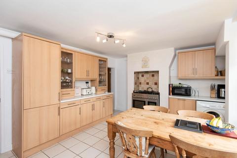 151 Cross Hill, Ecclesfield, Sheffield, S35 9WS