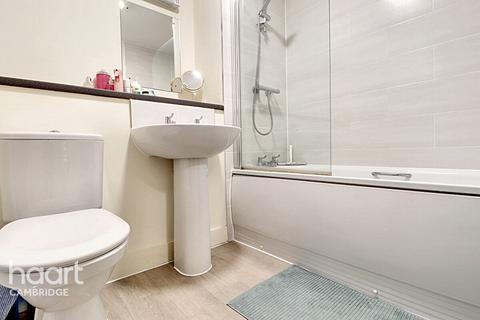 44, Scholars Court Harrison Drive, Cambridge, CB2 8EF
