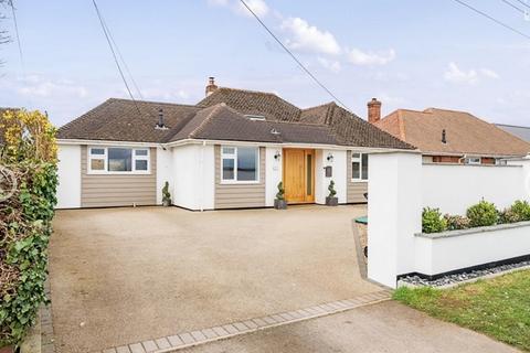 6 bedroom bungalow to rent, Detached 6 bedroom bungalow in Topsham