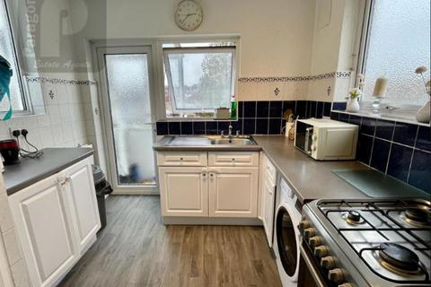 2 bedroom maisonette for sale, St. Andrews Road, Kingsbury, London, NW9