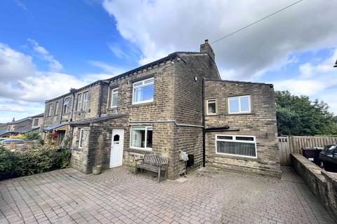 4 bedroom end of terrace house for sale, New Hey Road, Huddersfield HD3