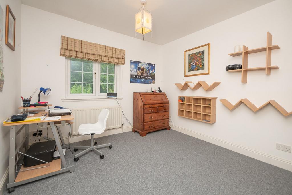 Bedroom/Study